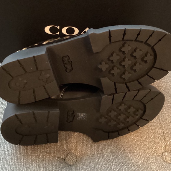 COACH Women's Lyla Grommets Derby Flats, size 9.5 - Picture 10 of 11